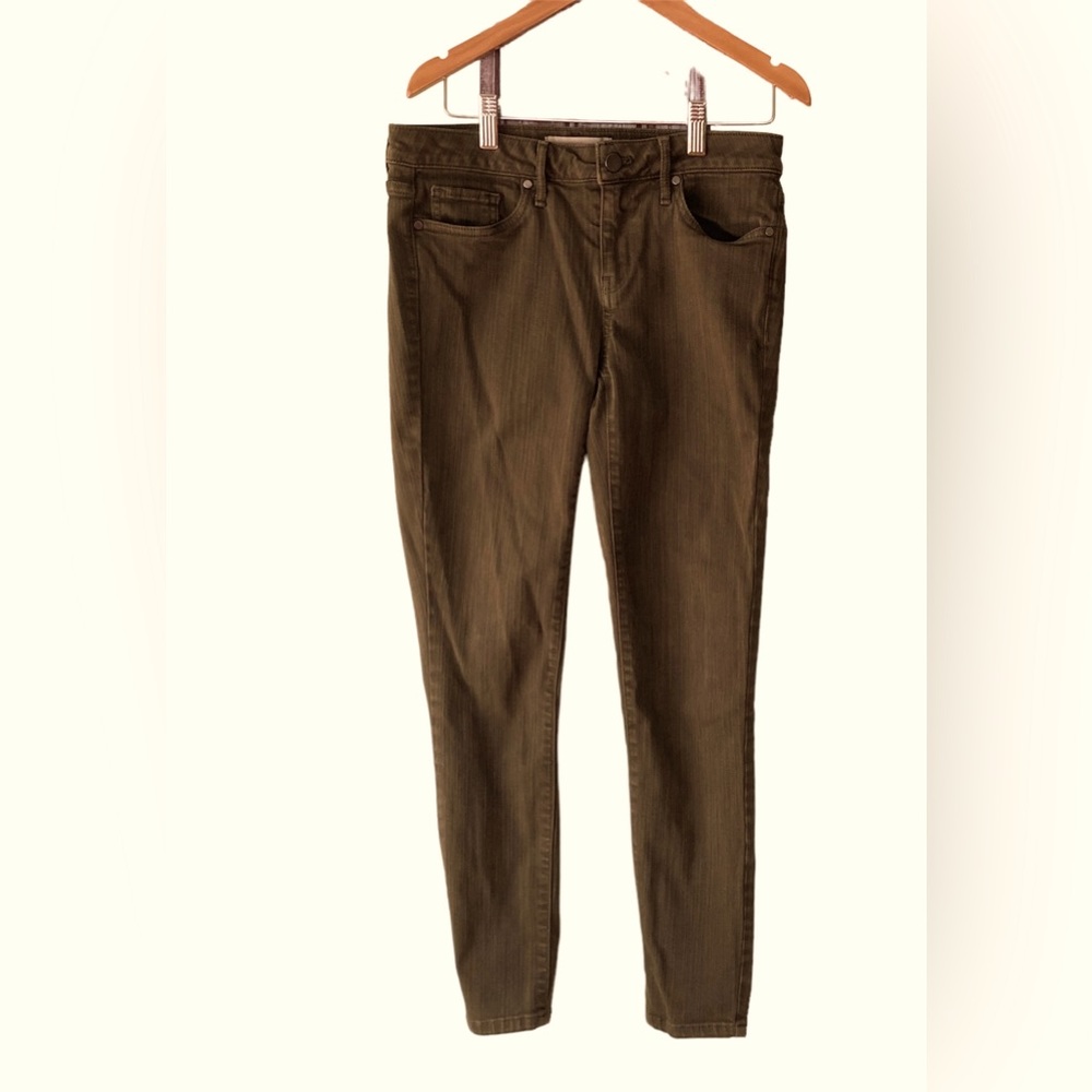Calvin Klein Jeans women’s mid rise ankle skinny jeans army green 4